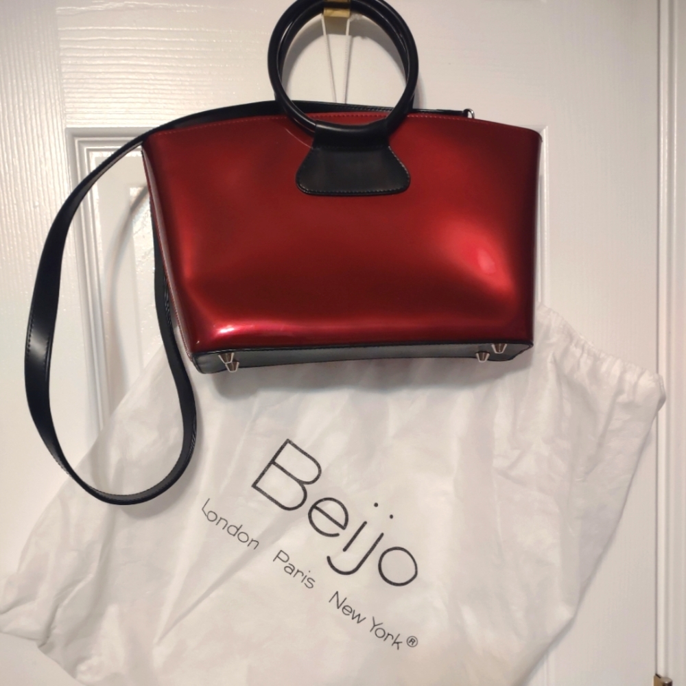 Beijo rust colored handbag/shoulder bag, new